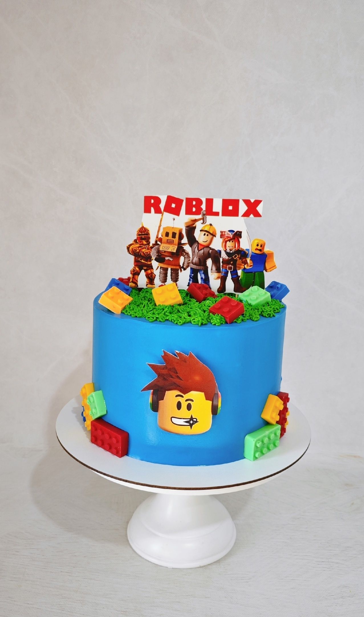 (   )    Roblox.    -  .     .  4 .